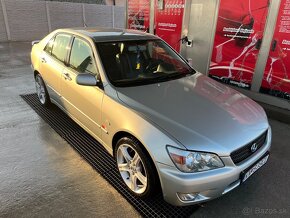 Lexus IS200 - 4