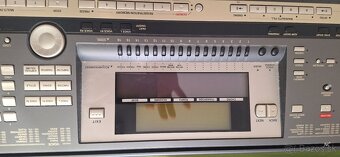 YAMAHA PSR 640 - 4