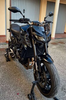 Yamaha MT-09 - 4