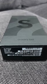 Samsung Galaxy S22 - 4