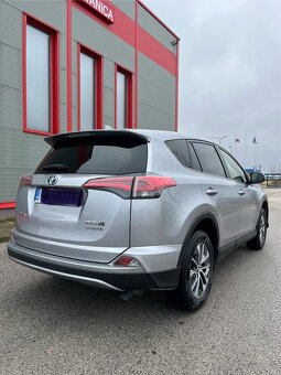 Toyota RAV4 2.5 Hybrid Active + Style AWD e-four - 4