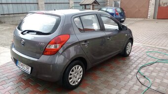 Hyundai i 20 - 4