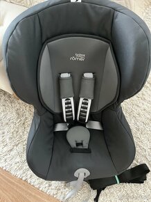 Predam autosedacku Britax Romer Dup Plus - seda - 4