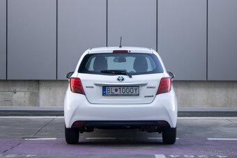 Toyota Yaris 1.5 Hybrid Active e-CVT - 4