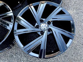 ORIGINAL VW GOLF VIII DISKY 5x112 R18 BLACK - 4