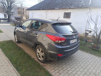 Predám Hyundai IX 35 2,0 benzín 4x4 - 4