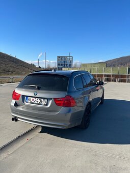 BMW e91 facelift - 4