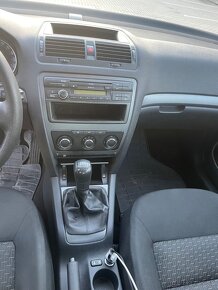 Skoda Octavia 2010 - 4