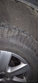 Predám terénne pneumatiky 235/65 R17 - 4