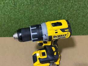 DeWALT Akumulátorová bezuhlíková vŕtačka DCD791 - 4