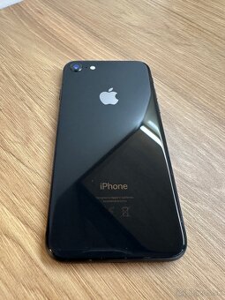 iPhone 8 64GB plne funkčný minimálne používaný - 4