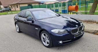 2013 BMW F10 520d 135kw,8st automat,menený motor a rozvody - 4