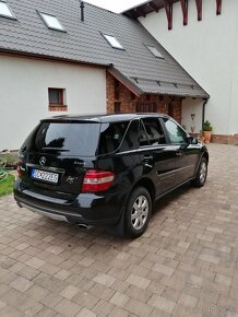 Mercedes ML350 - 4