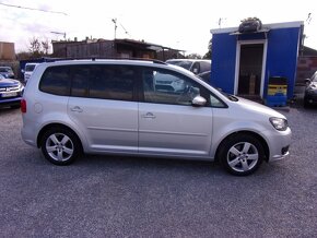 Volkswagen Touran 2.0 TDI Comfortline DSG - 4