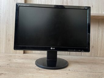 LCD Monitor LG Flatron W1941S - 4