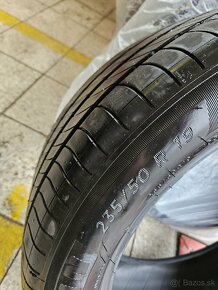 235/50 R19 letne ako nove - 4