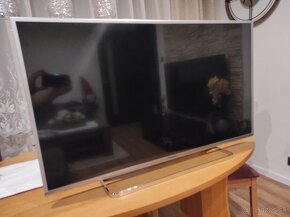 TV Panasonic LED, SMART,40",102cm - 4