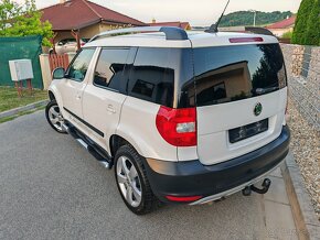 Škoda yeti 2,0TDi 103kw 4x4 DSG,NAVI, Xenon ŤAŽNÉ - 4