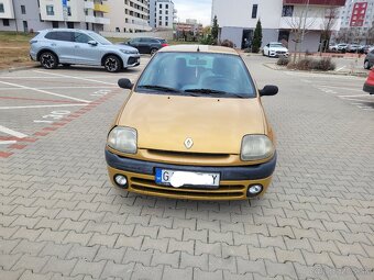 Predam Renault clio 1.4 16v benzín kW 74 r.v 2001 - 4