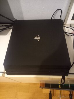 PS 4 Pro - 4