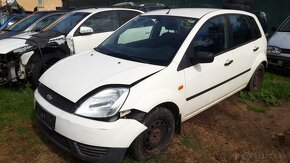 FORD FIESTA 1.4 TDCI - 3 X - COMFORT - SVETLO ZADNÉ FACELIFT - 4