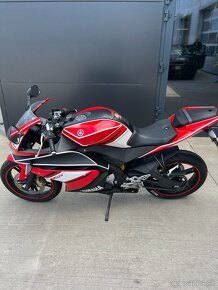 YAMAHA YZF R125 - 4