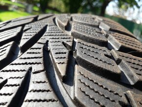 215/60 r16 zimne pneumatiky - 4