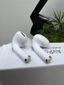 AirPods 3 - 4