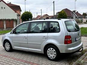 Volkswagen touran 2.0 TDI DSG - 4