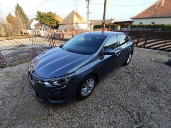 Renault Megane grandcoupe - 4