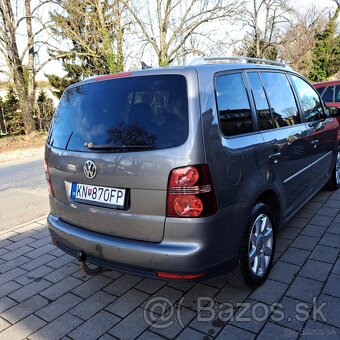 Volkswagen Touran 2.0 tdi, DSG Highline - 4