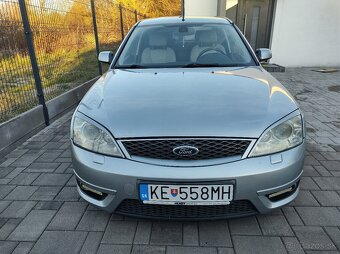 Ford Mondeo ST220 - 4