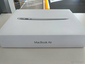 MacBook Air 13-inch - 4