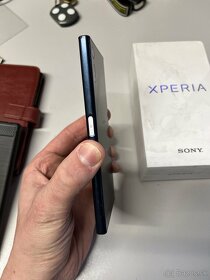 Sony Xperia XZ 32gb - 4