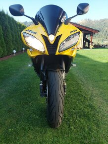 Yamaha R6 - 4