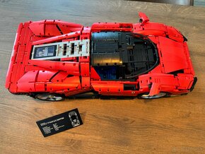 LEGO Ferrari Daytona SP3 42143 - 4