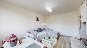 Nad Jazerom  pekný 3-izbový byt ul. Jenisejská, 67 m²,loggia - 4