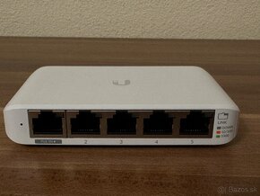 Ubiquiti Unifi USW - Flex Mini 5 portovy switch - 4