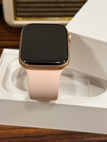 Apple watch series 5 - 4