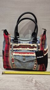 Kabelka desigual 20€ - 4