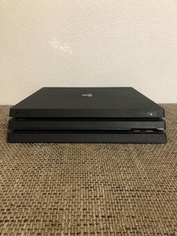 Playstation 4 PRO - 4