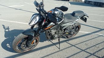 KTM Duke 790 - 4