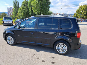 Volkswagen Touran 2.0 TDI BlueMotion Technology Comfortline - 4