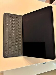 Apple iPad Pro 11 (2022) 128 GB - 4