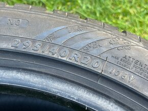 295/40 R20 - 4