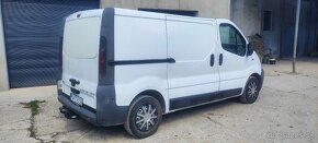 OPEL VIVARO -A 1.9 DTi L1H1 - 4