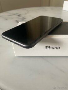 iPhone 11 128GB - 4