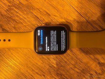 Apple Watch SE 44mm - 4