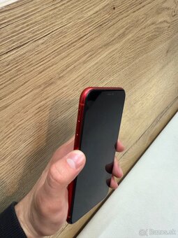 iPhone 11 (Product RED) 128 GB - 4