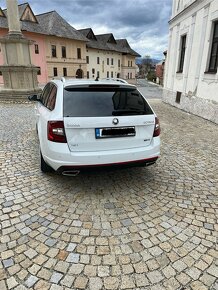 Škoda Octavia Combi RS 135kW 4x4 DSG - 4